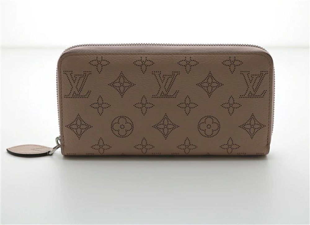 LOUIS VUITTON Wallet Accessories Zippy Long Mahina Magnolia Pink